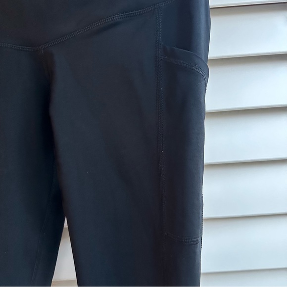 Black Champion Capris Leggings - Picture 4 of 5